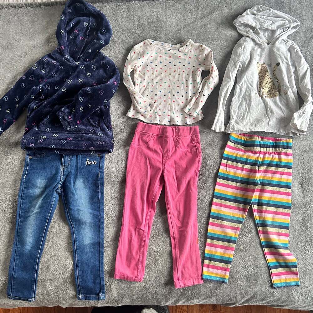 Girls 4T Clothing Bundle | 3 Outfits | Hoodie, Tops & Pants | See Photos A10